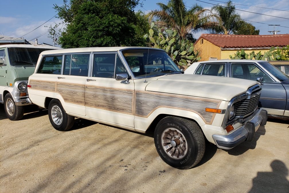 1982 Jeep Grand Wagoneer